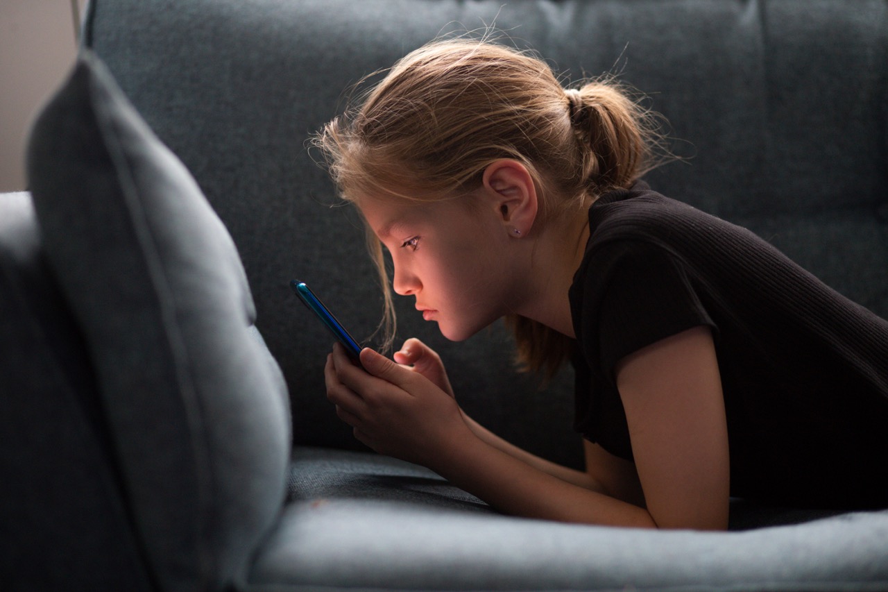 Featured image for “Screen Time vs. Family Time: The Impact of Technology on Modern Families”